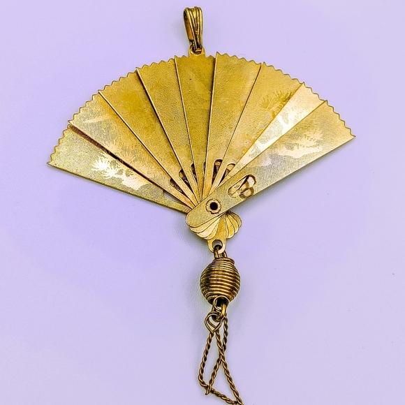 Vintage Asian Fan Antique Reversible Dragon & Swans 1960s Necklace Pendant - Picture 2 of 5